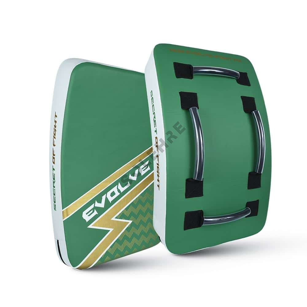 Kick Shields-EV-32-3201